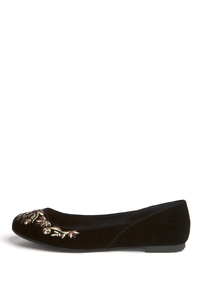 Narcissa Flat in Black