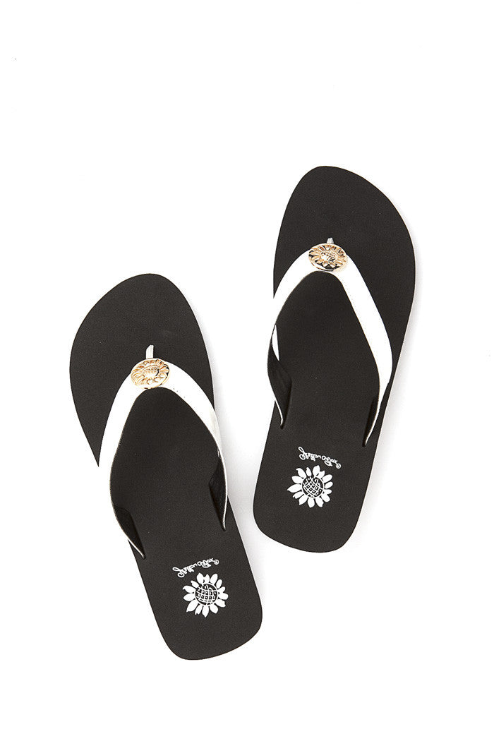 Eda Flip-Flop in White