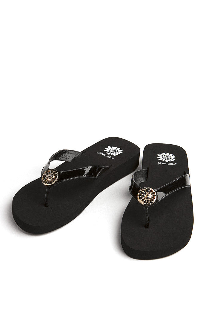 Eda Flip-Flop in Black