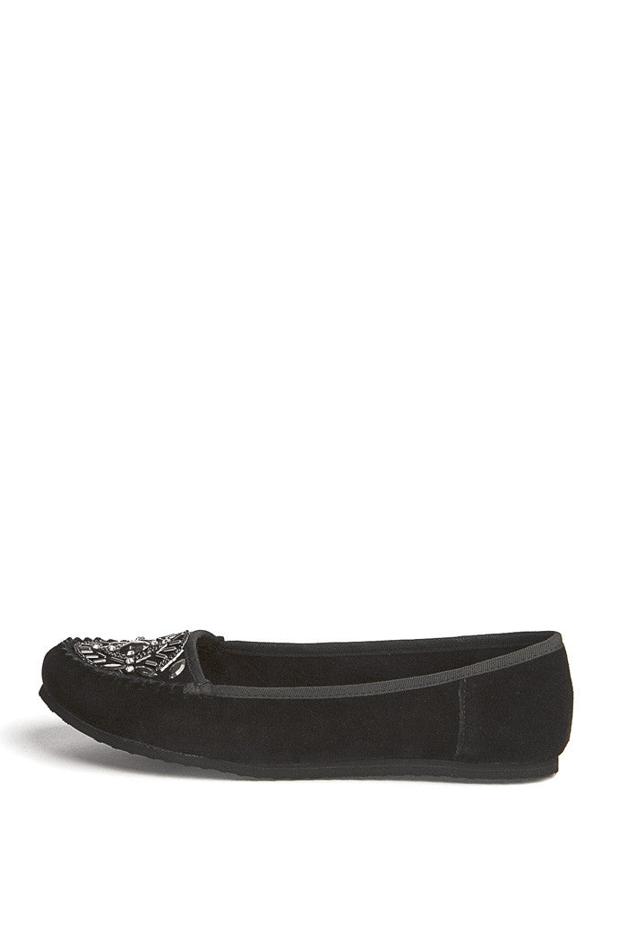 Cassandra Flat in Black