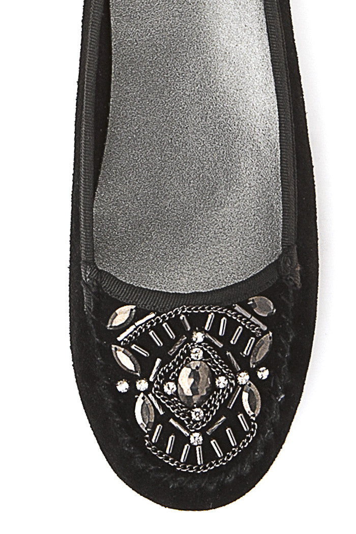 Cassandra Flat in Black