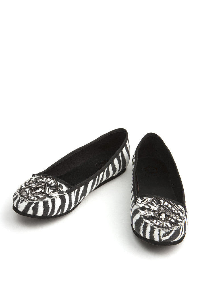 Cassandra Flat in Zebra