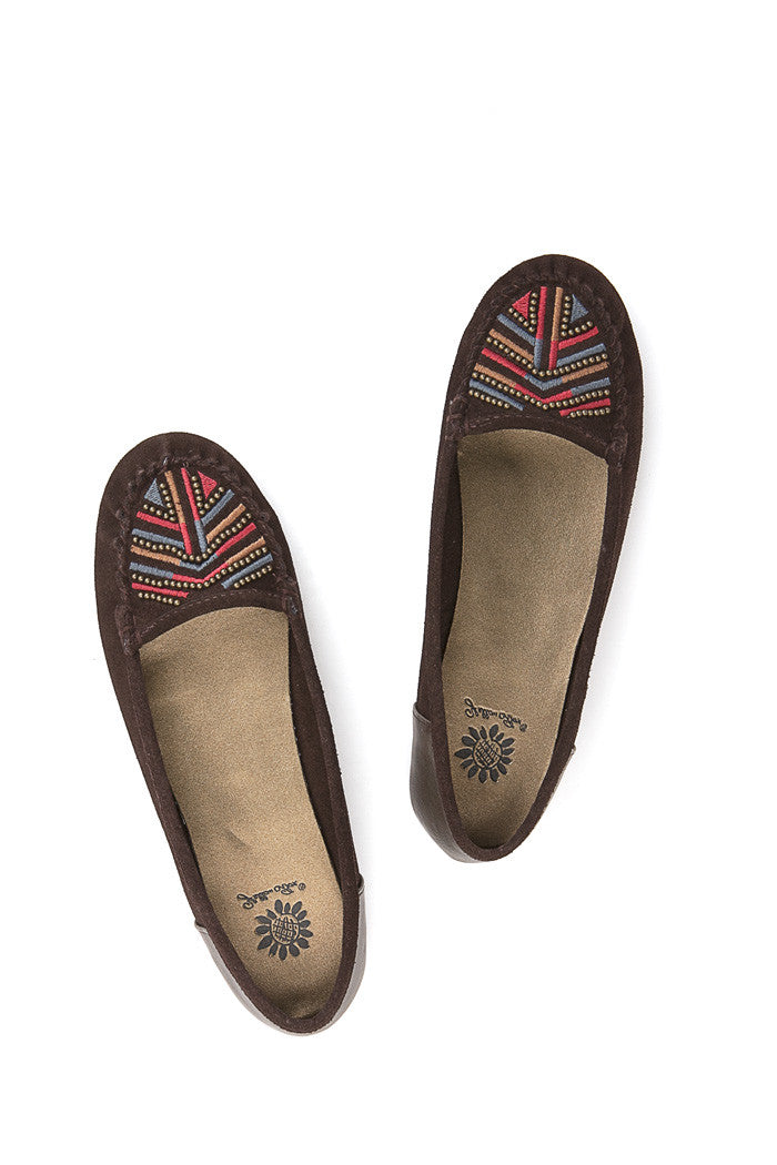 Freshman Flat in Brown