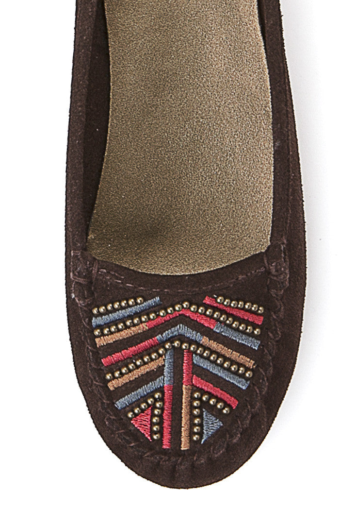 Freshman Flat in Brown