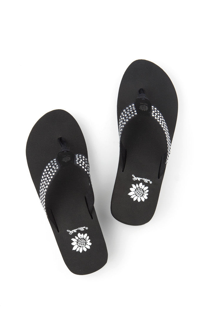 Rhoda Flip-Flop in Black