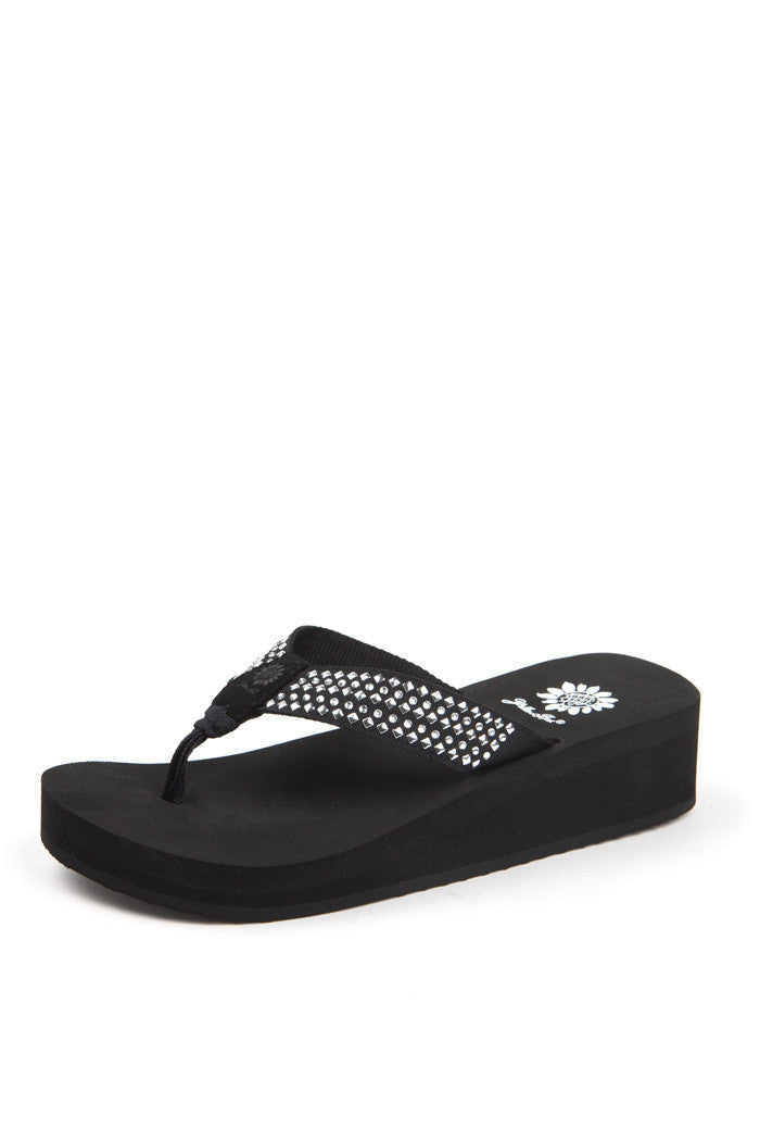 Rhoda Flip-Flop in Black