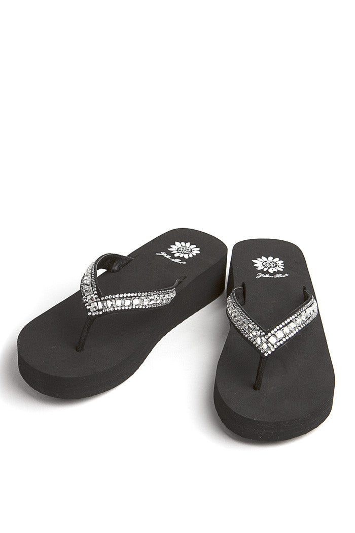 Brussels Flip-Flop in Black