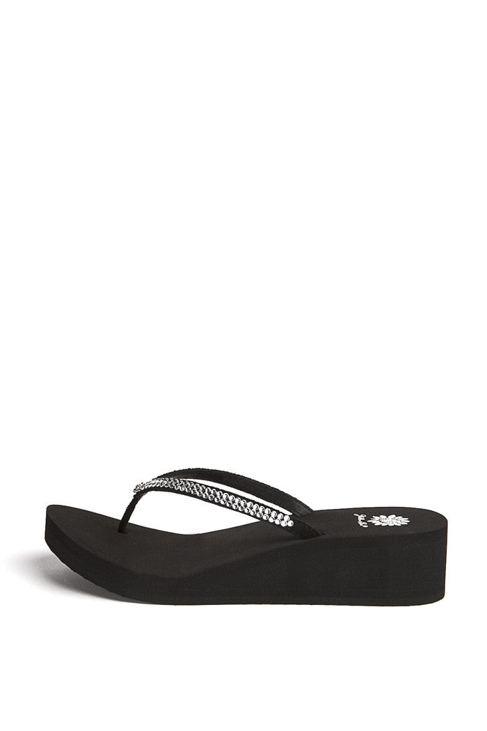 Custard Flip-Flop in Black