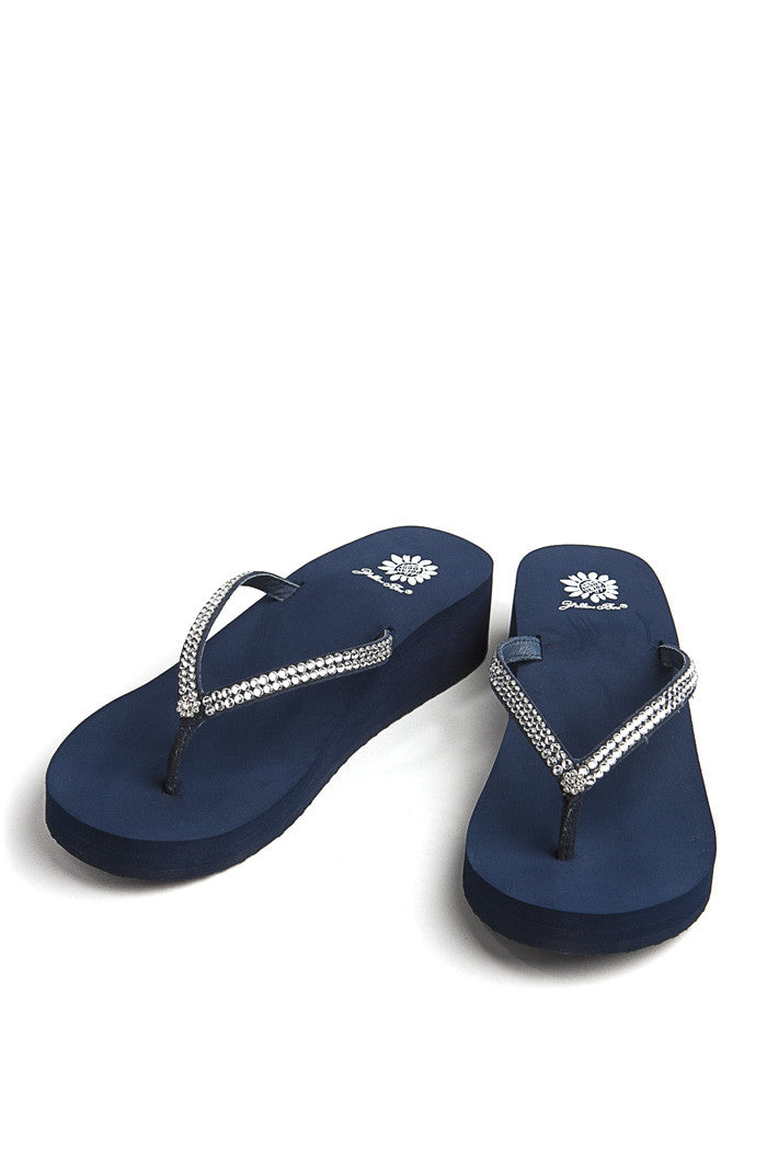 Custard Flip-Flop in Navy