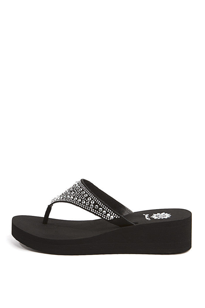 Zubin Flip-Flop in Black