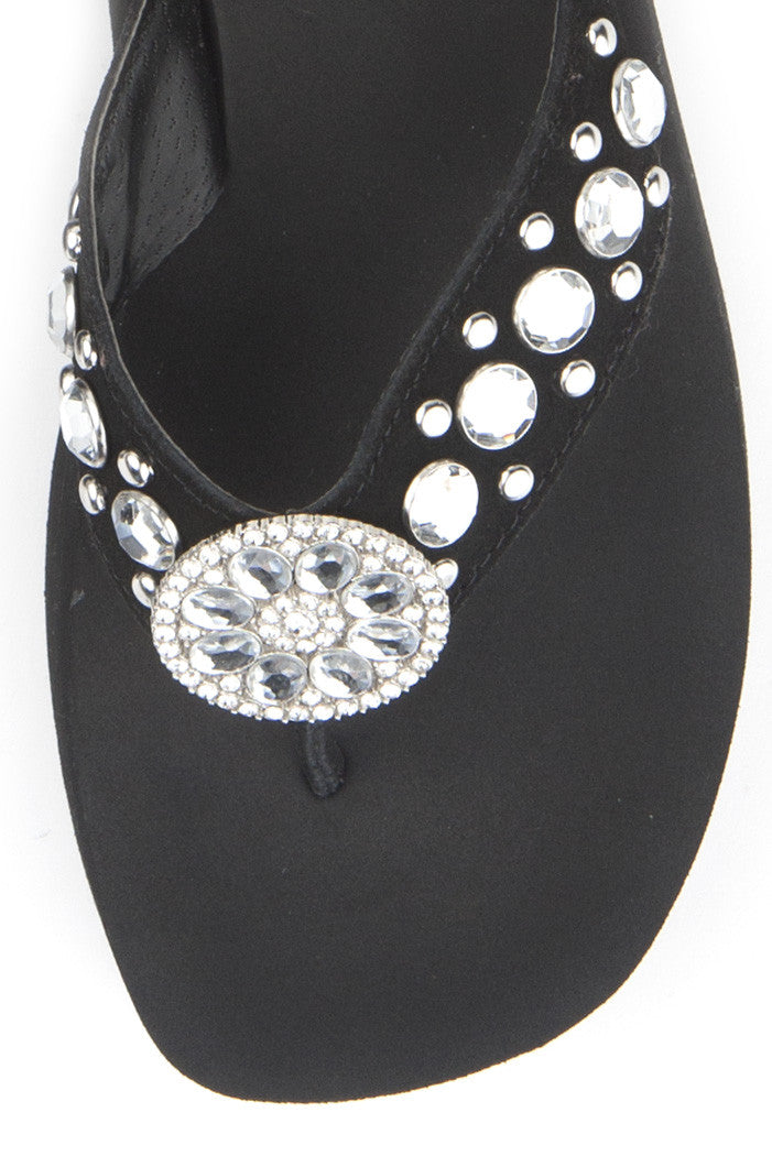 Zannie Flip-Flop in Black