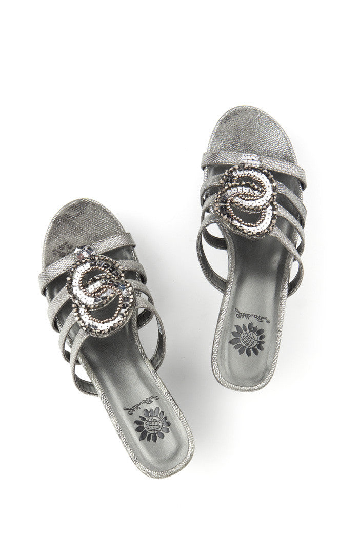 Tiberia Wedge in Pewter