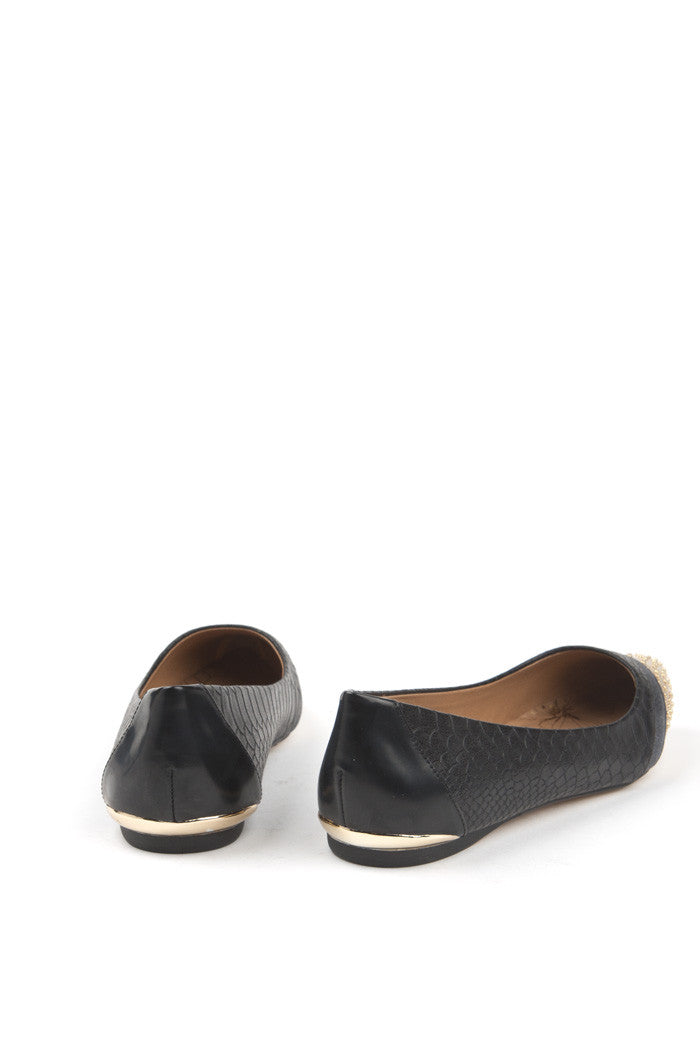 Amorita Flat in Black