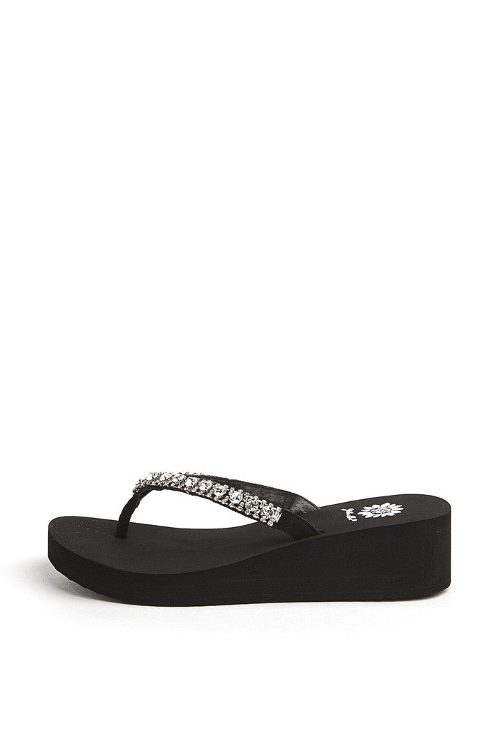 Boomer Flip-Flop in Black