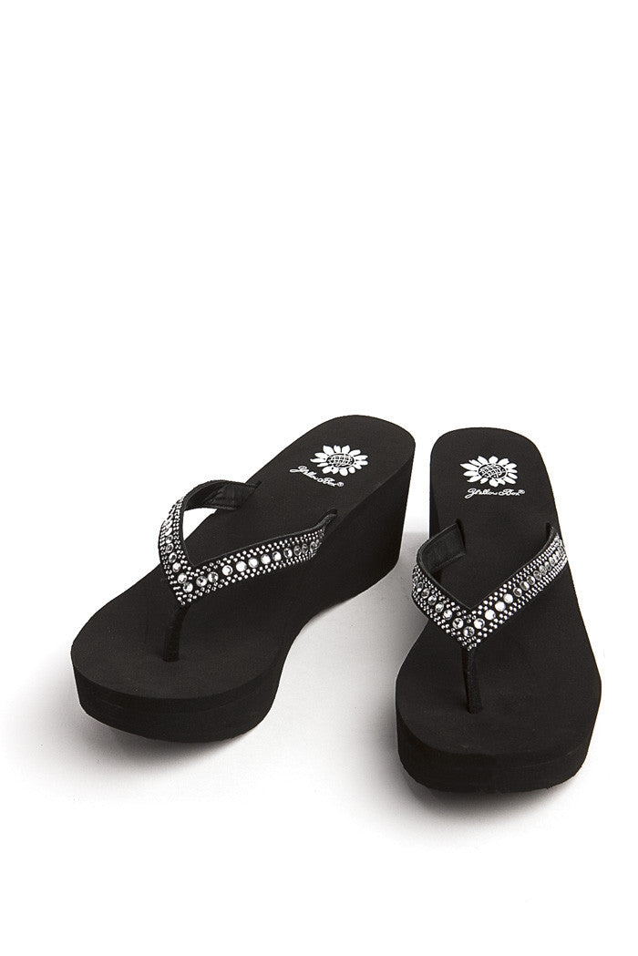 Eurwen Wedge Flip-Flop in Black