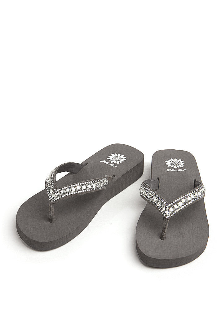 Zabrina Flip-Flop in Gray