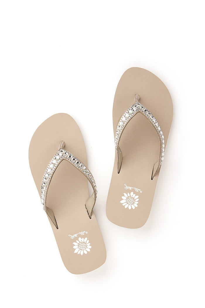 Zabrina Flip-Flop in Taupe