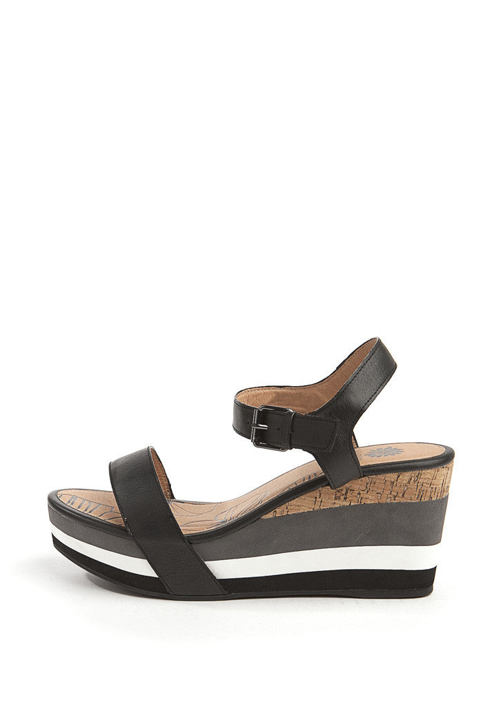 Coreen Wedge in Black