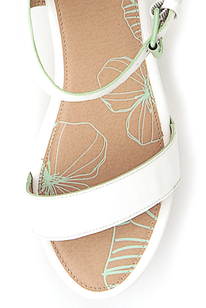 Coreen Wedge in White