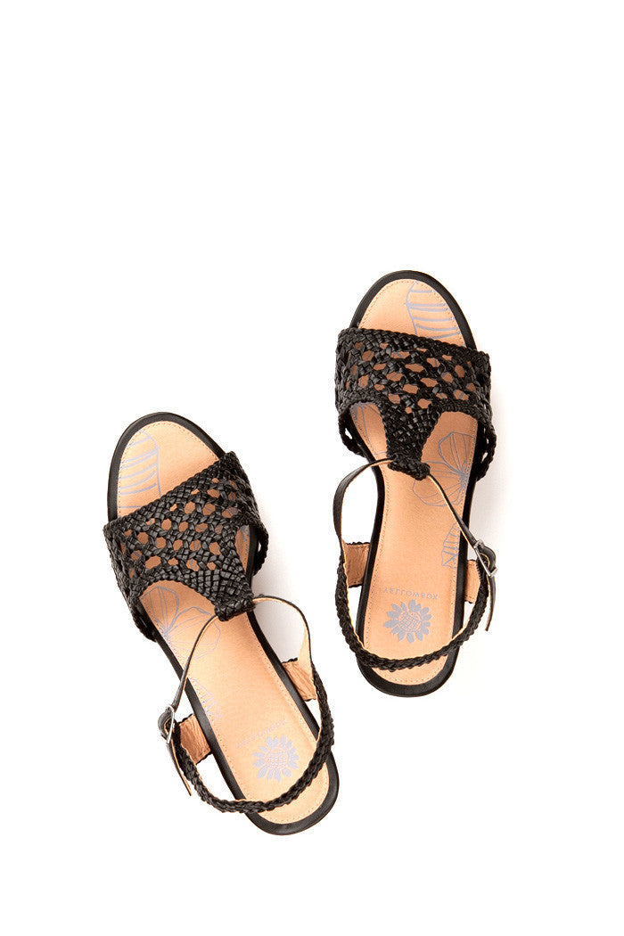 Ivana Wedge in Black