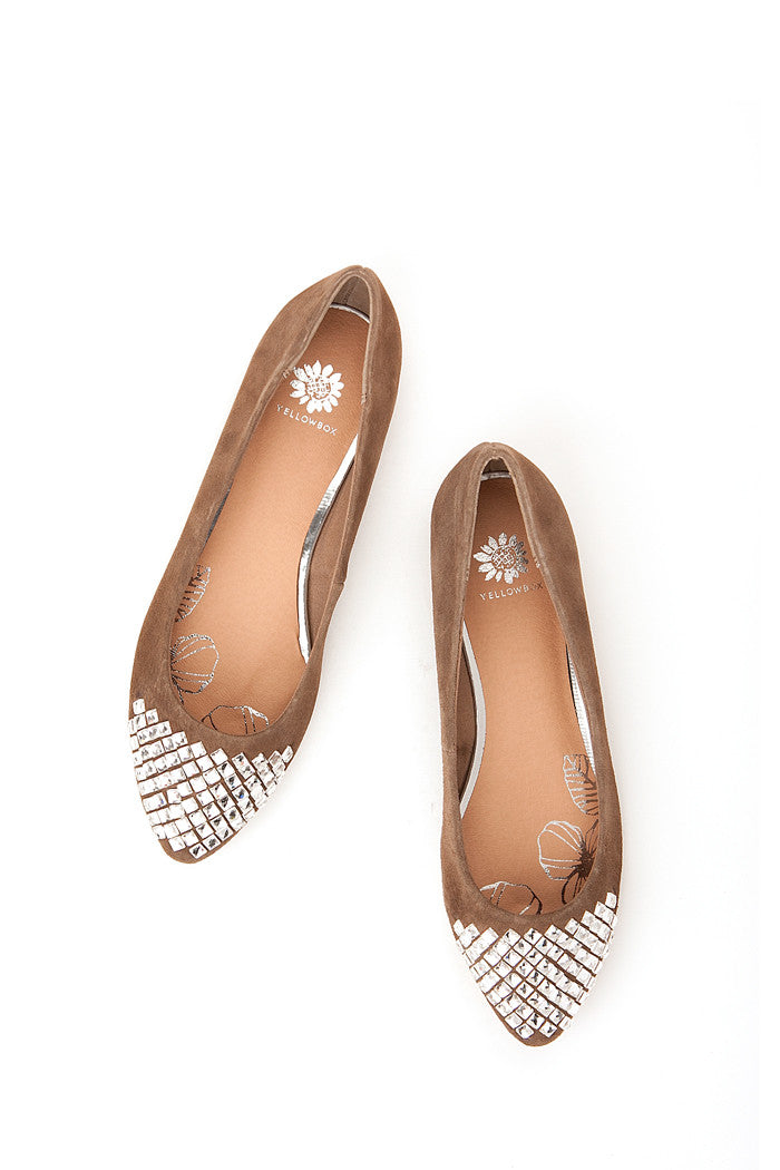 Ishara Flat in Taupe