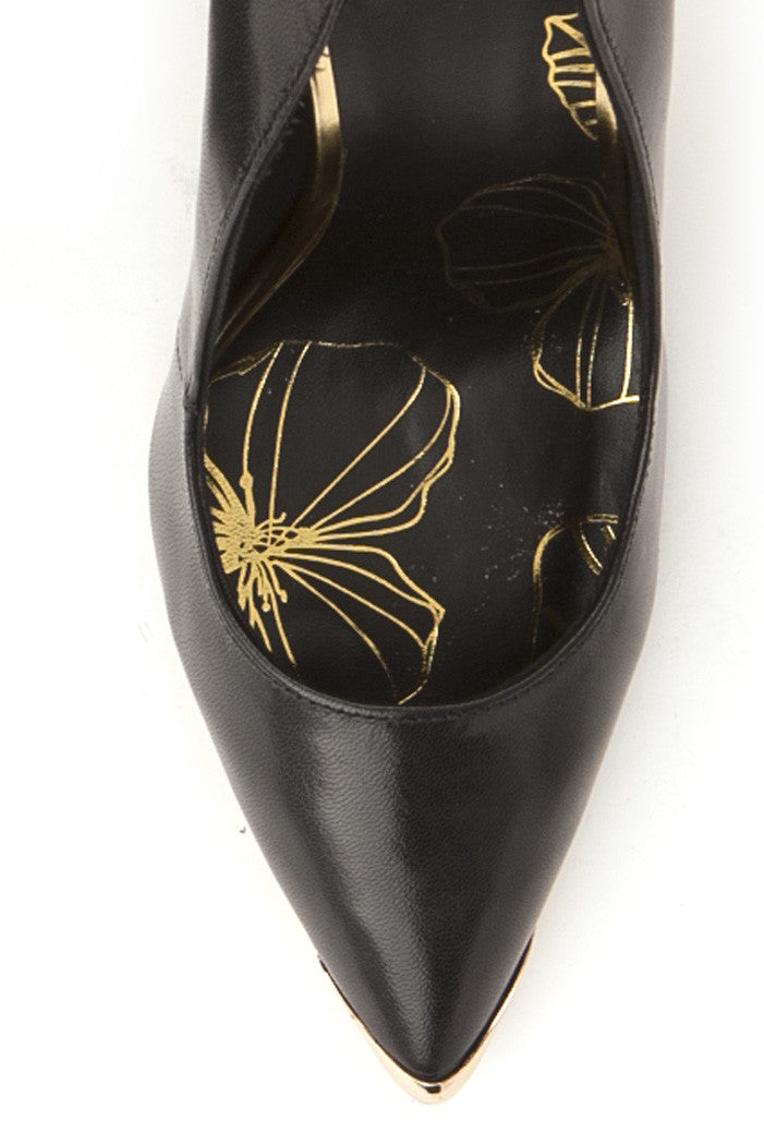 Emelda Heel in Black