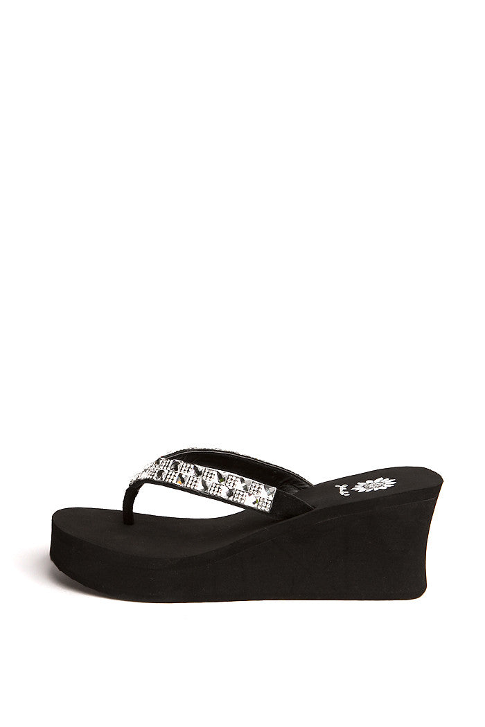 Tayla Wedge Flip-Flop in Black