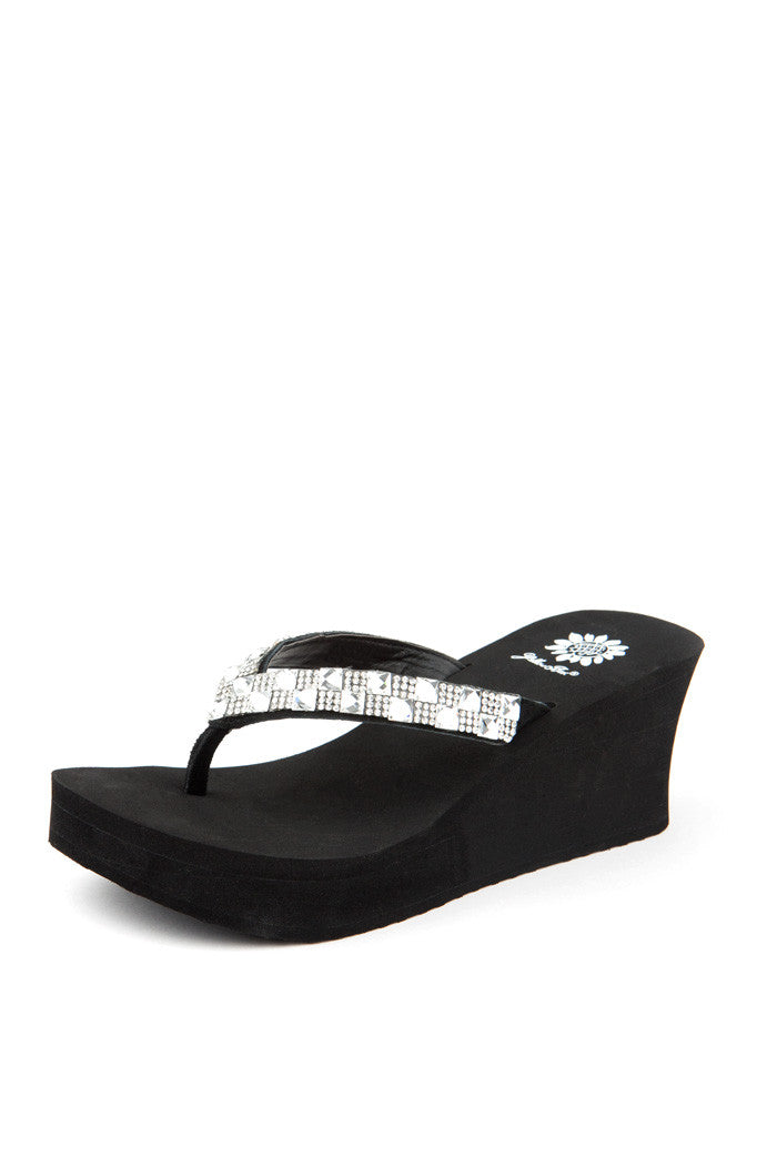 Tayla Wedge Flip-Flop in Black