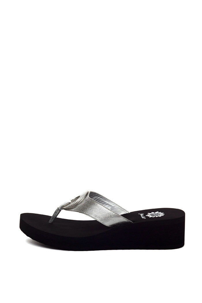 Latona Flip-Flop in Silver