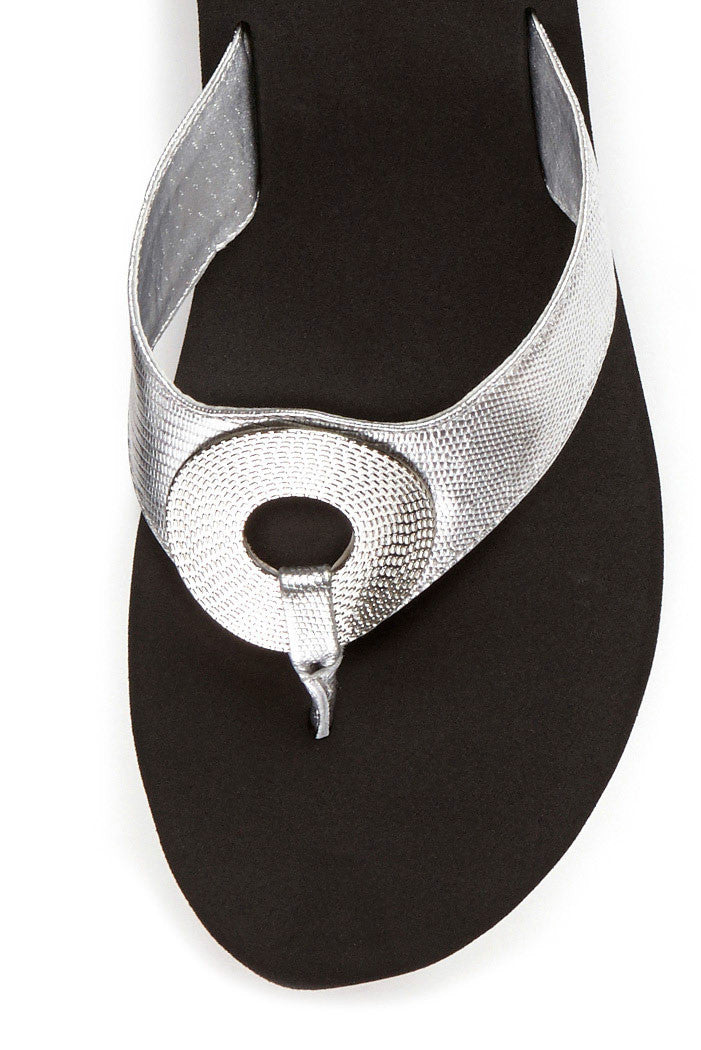 Latona Flip-Flop in Silver