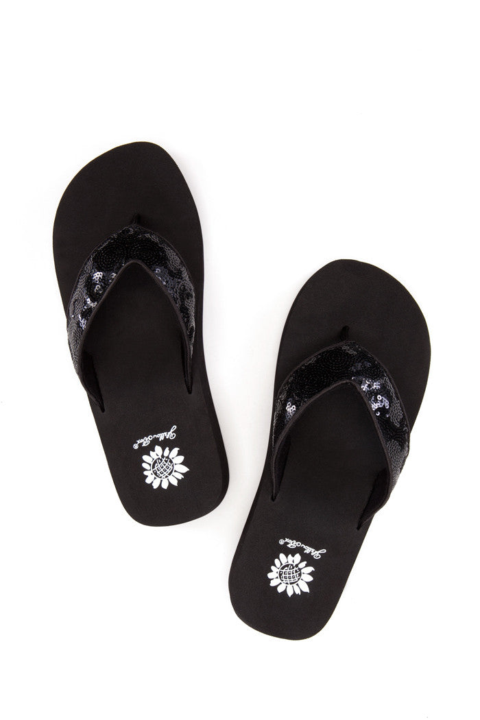 Yakira Flip-Flop in Black