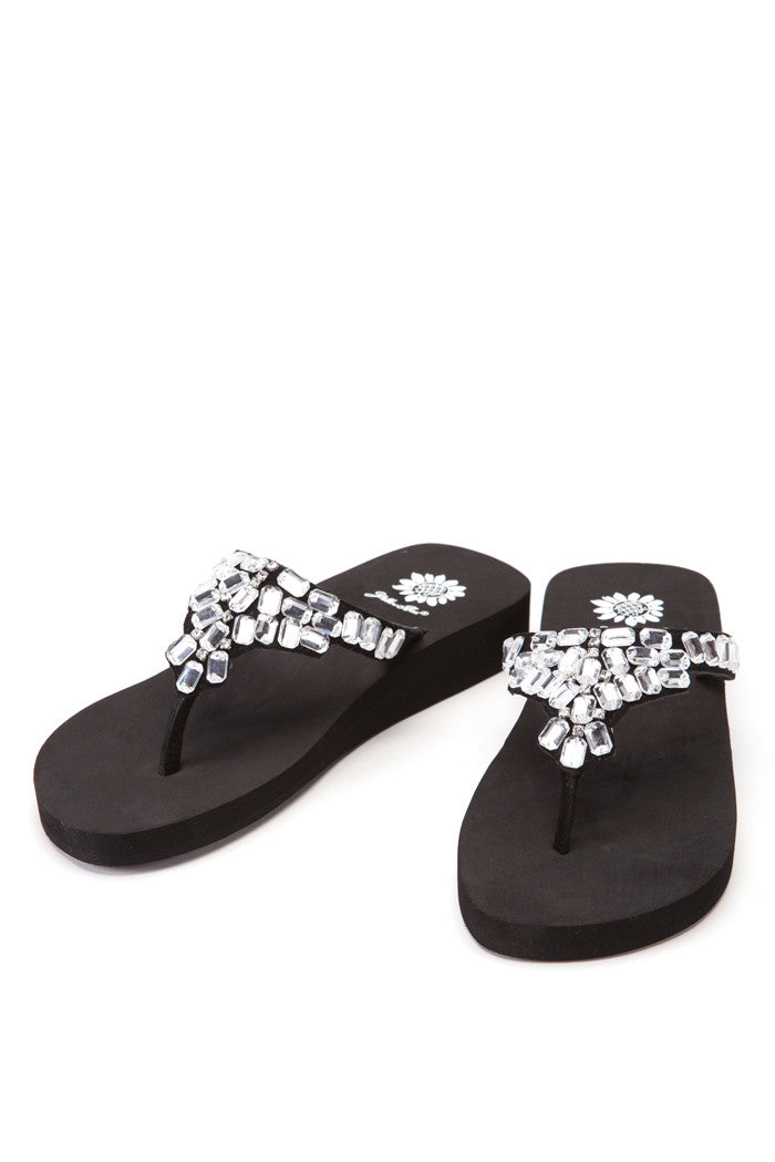 Ainsley Flip-Flop in Black