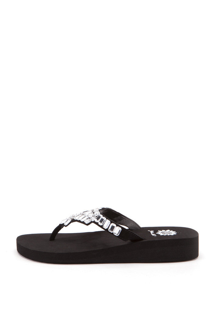 Ainsley Flip-Flop in Black