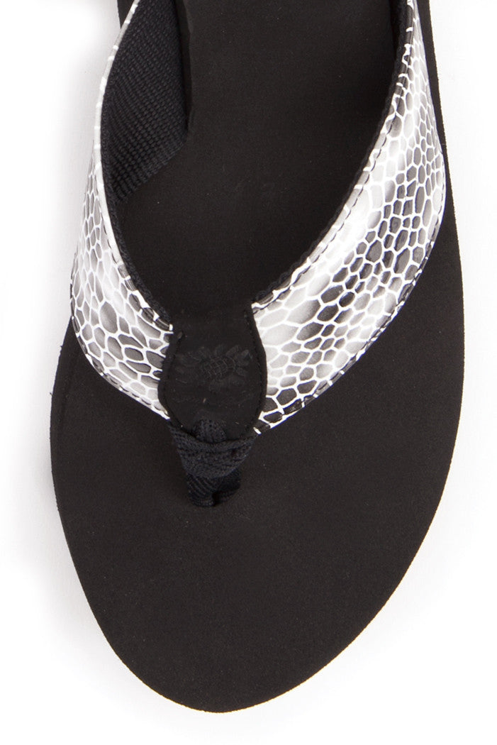 Elpisa Flip-Flop in White