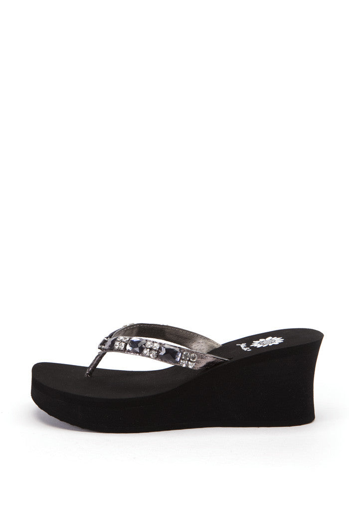 Fionola Wedge Flip-Flop in Pewter