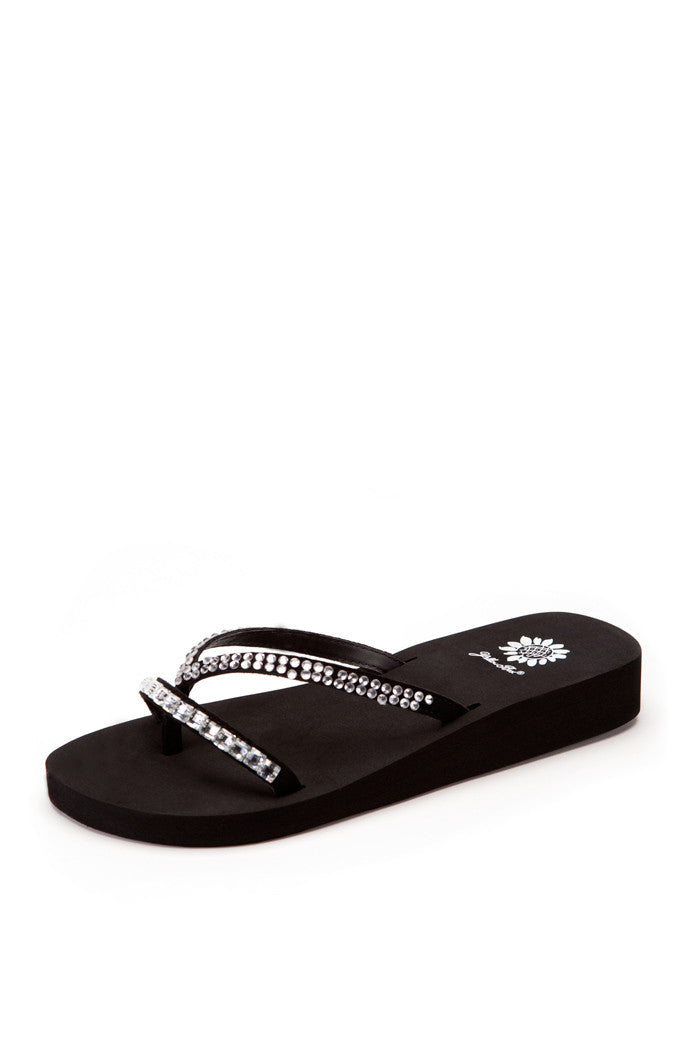 Izzybell Flip-Flop in Black Clear