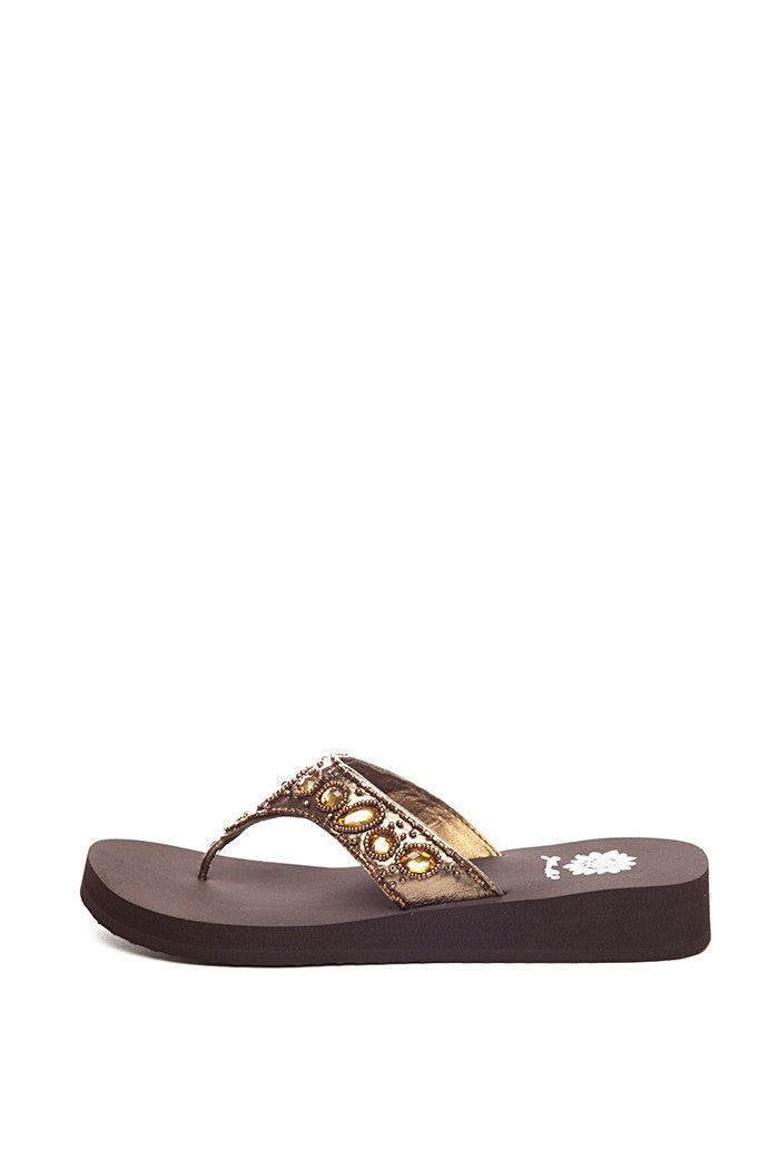 Janhavi Flip-Flop in Bronze