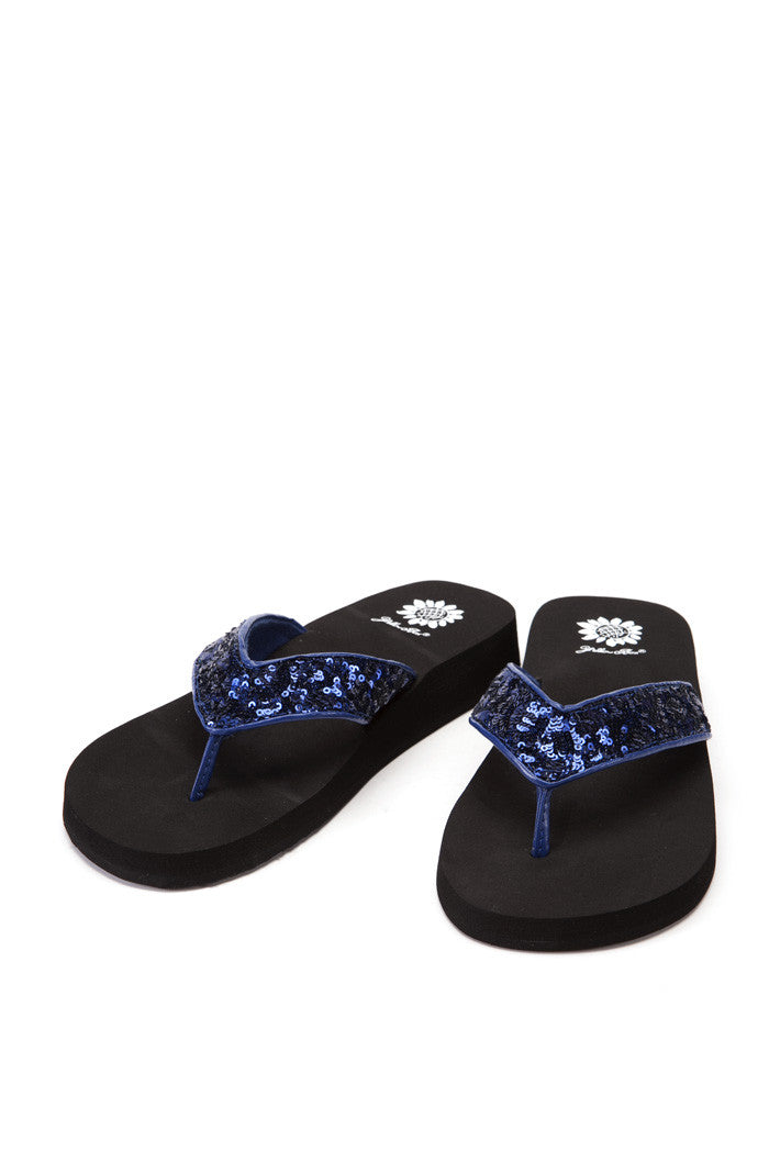 Kuria Flip-Flop in Navy