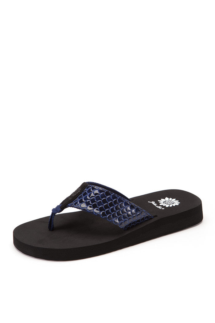 Sammi Flip-Flop in Navy