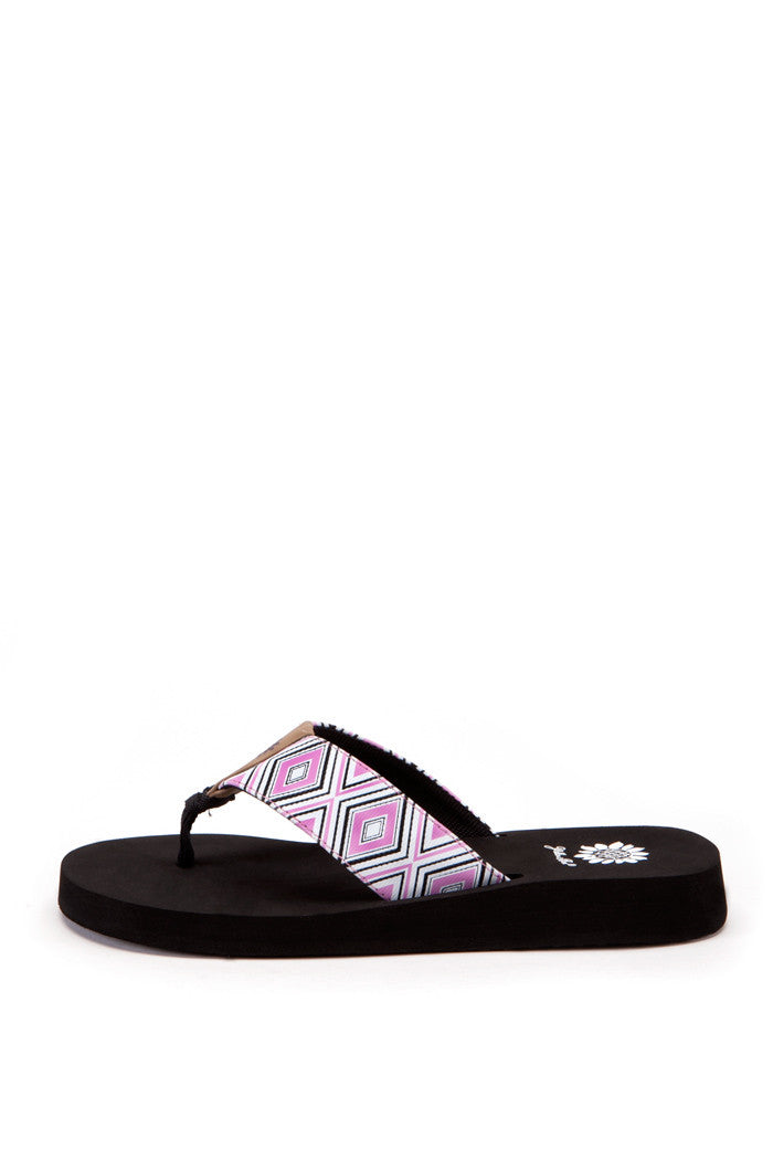 Yadira Flip-Flop in Pink