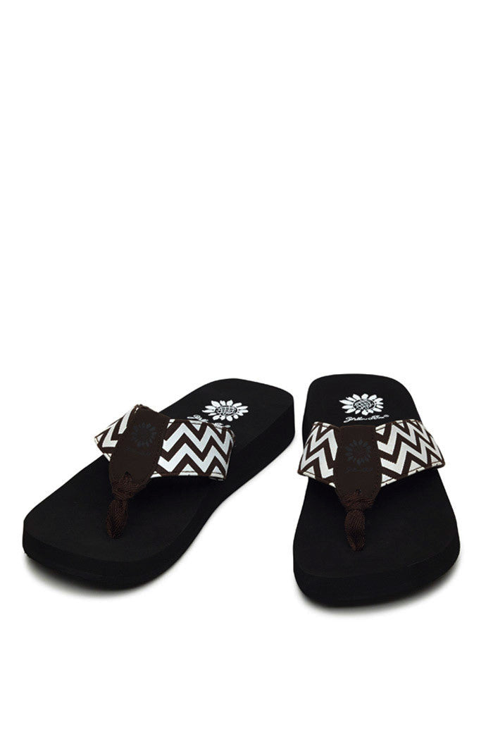 Yulisa Flip-Flop in Brown