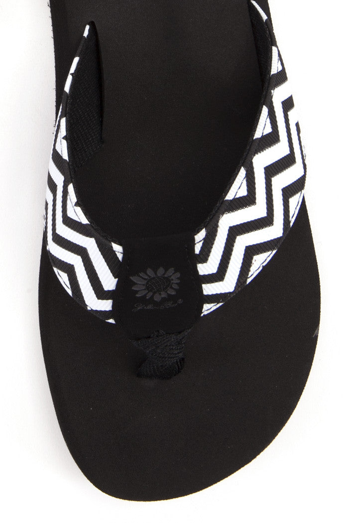 Yulisa Flip-Flop in Black