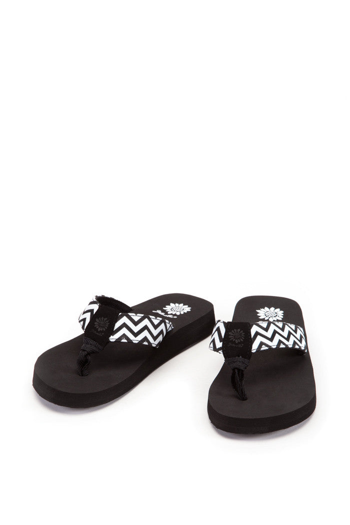 Yulisa II Girl's Flip-Flop in Black