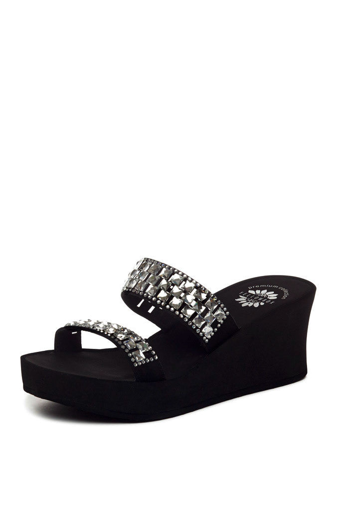 Hedia Wedge in Black