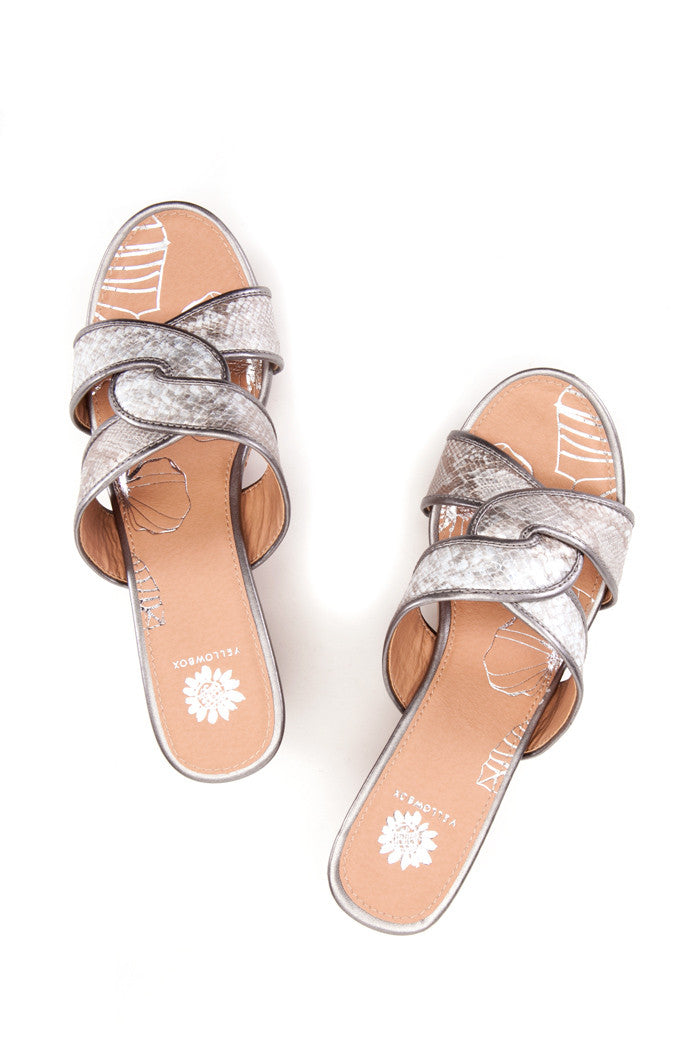 Elana Wedge in Silver
