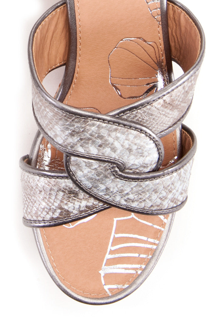 Elana Wedge in Silver