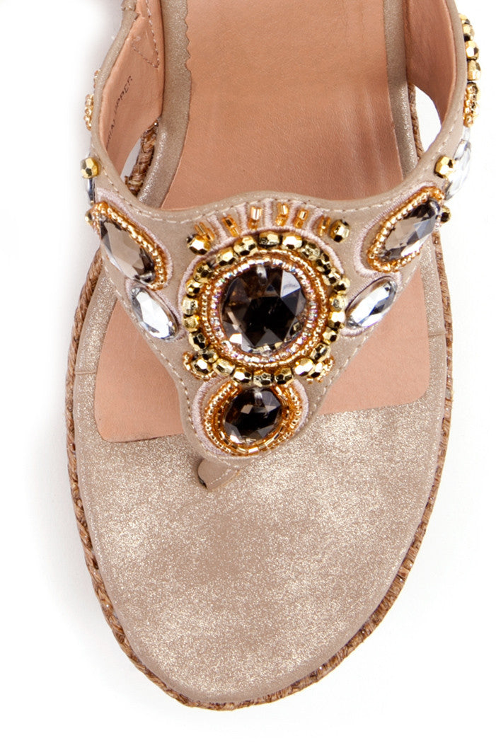 Felisha Wedge in Gold