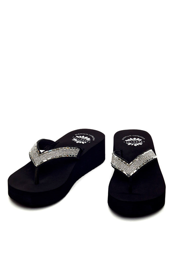 Hadassa Flip-Flop in Black Clear