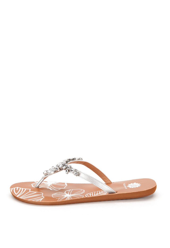 Kissed Thong Sandal in Silver