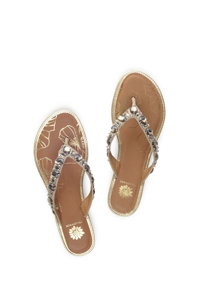 Klaudia Thong Sandal in Gold